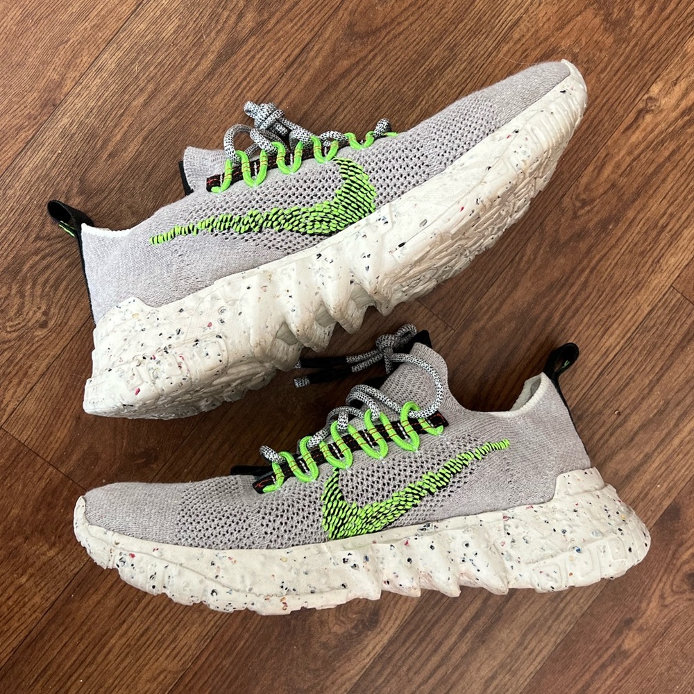 Nike Space Hippies View 4